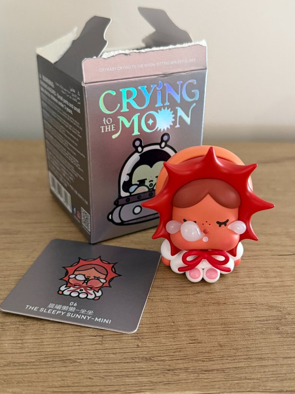 POP MART | CRYBABY Crying to the Moon-Sitting Series "The Sleepy Sunny-Mini"